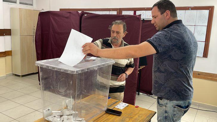 Bulgaristan'daki erken seçimler için Sakarya ve Kocaeli'de oy verme işlemi başladı G4