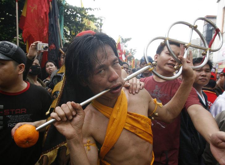 Dünyanın en korkunç festivali: Bakmak bile cesaret istiyor! G5