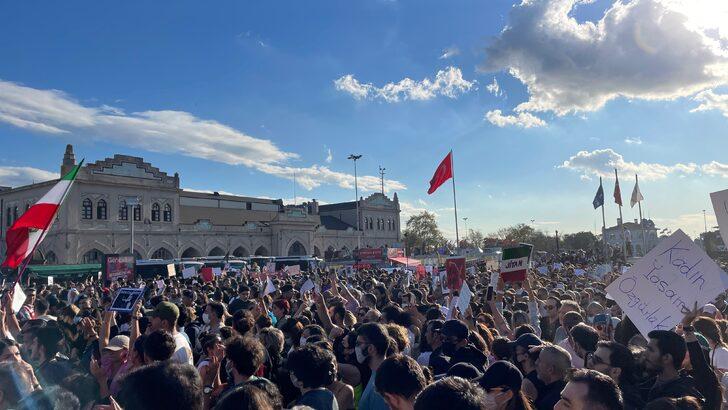 İranlı Mahsa Emini'nin ölümü Kadıköy'de protesto edildi G2