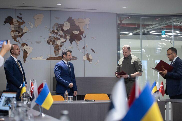 Andriy Yermak'tan Özdemir Bayraktar Milli Teknoloji Merkezi'ne ziyaret G3