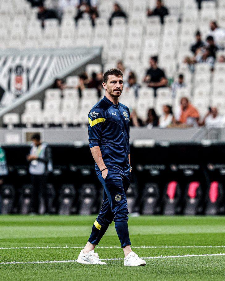 Öyle bir şey yaptı ki! Beşiktaş Fenerbahçe maçı öncesi taraftarları çıldırttı... Büyük tepki G1