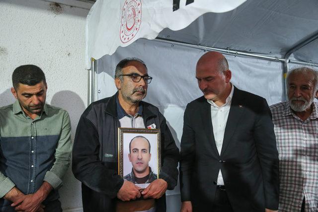 Bakan Soylu, Tokat'ta şehit Çalışgan'ın ailesine taziye ziyaretinde bulundu