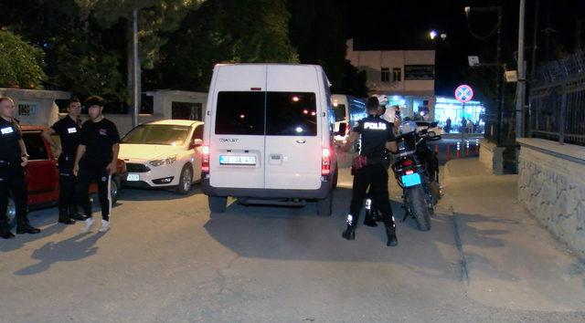 Adıyaman'da güvenlik görevlisinin yaralandığı silahlı saldırıyla ilgili 3 zanlı tutuklandı