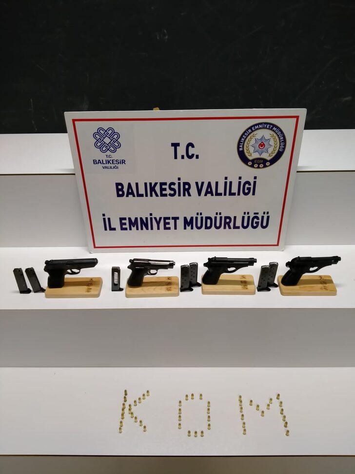 Balıkesir merkezli 3 ilde suç örgütüne yönelik operasyonda 21 şüpheli yakalandı G1