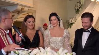 Merve Boluğur ile Mert Aydın evlendi! Nikâha damga vuran şaka! İşte törenden görüntüler