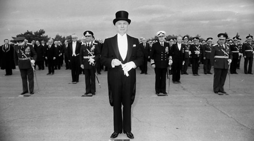 12 Eyl&uuml;l darbesinde neler yaşandı?