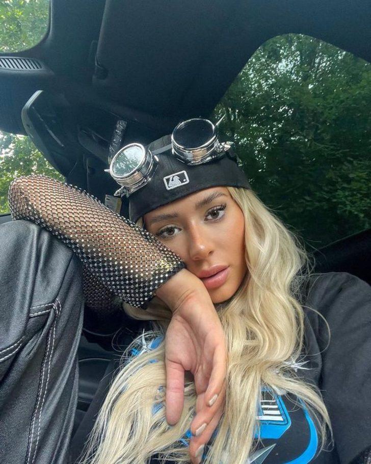 Demi Sims’in paylaşımı sosyal medyada gündem yarattı! Pantolonunu açtı, üzerini tamamen çıkarttı G3