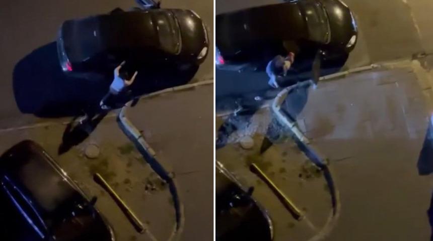 Otomobiline binmek isteyen kadını sokakta sürükledi! Korku dolu anlar kamerada