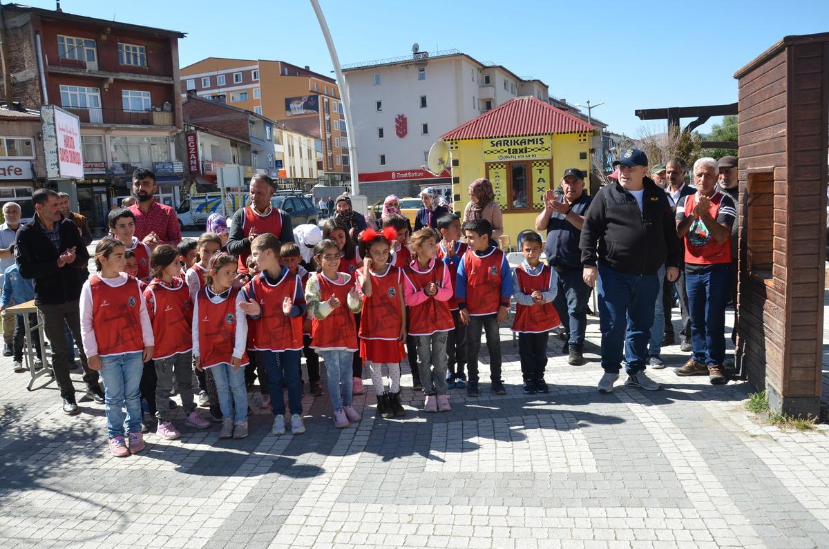Kars'ta "Sarıkamış Dostları 90 Bin Şehit Kayak Kul&uuml;b&uuml;" a&ccedil;ıldı