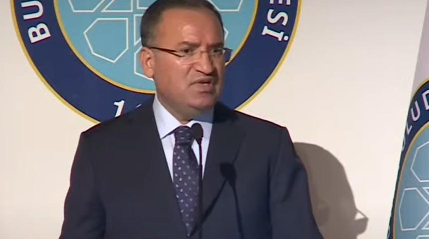 Son dakika: Bakan Bozdağ'dan 'yeni anayasa' açıklaması! "Türkiye eninde sonunda yapacak"