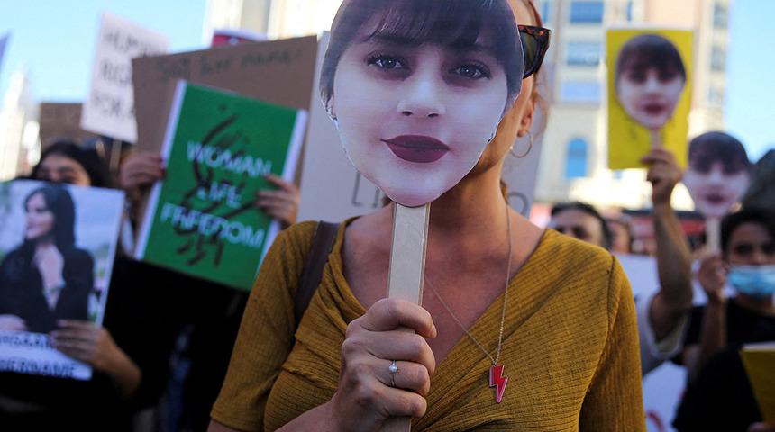 İran'da Mahsa Amini protestoları! Hamaney ilk kez konuştu: Acı bir hadise