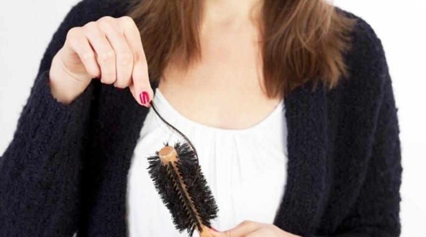 Sa&ccedil;larınız mı D&ouml;k&uuml;l&uuml;yor? Asla &Ccedil;&ouml;z&uuml;ms&uuml;z Değil