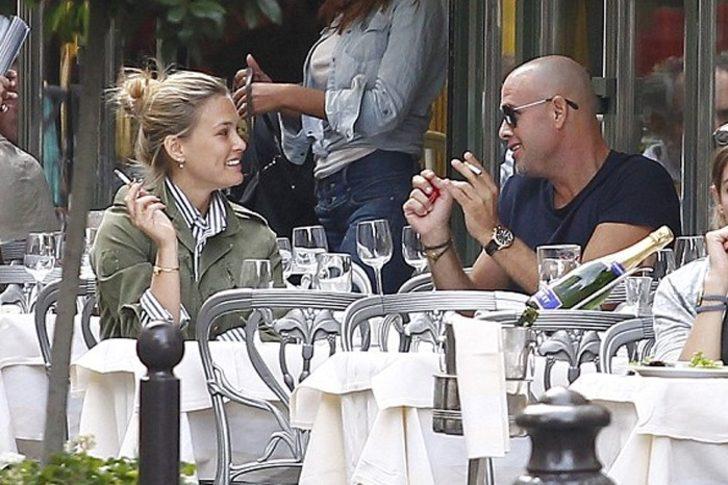 Ünlü model büyücü oldu G3