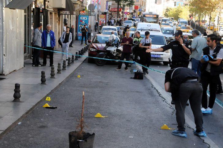 Beyoğlu'nda bir büfeye silahla ateş eden şüpheli gözaltına alındı G2