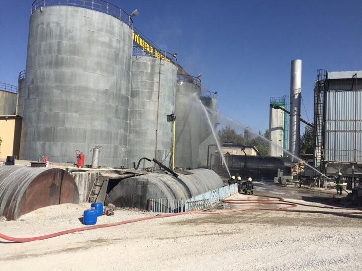 Konya'da asfalt şantiyesinde meydana gelen patlamada 2 işçi yaralandı G4