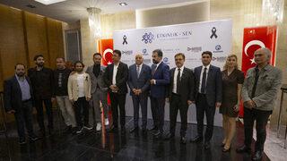 Sanatçılar, müzisyen Onur Şener'in öldürülmesini protesto etti