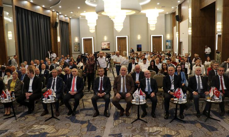 "Türkiye Bağcılık ve Teknolojileri Sempozyumu" Manisa'da başladı G2