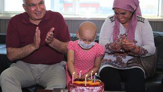 Erdemli Belediyesi, şehit astsubay Ataş'ın vasiyeti üzerine lösemili kıza destek olacak