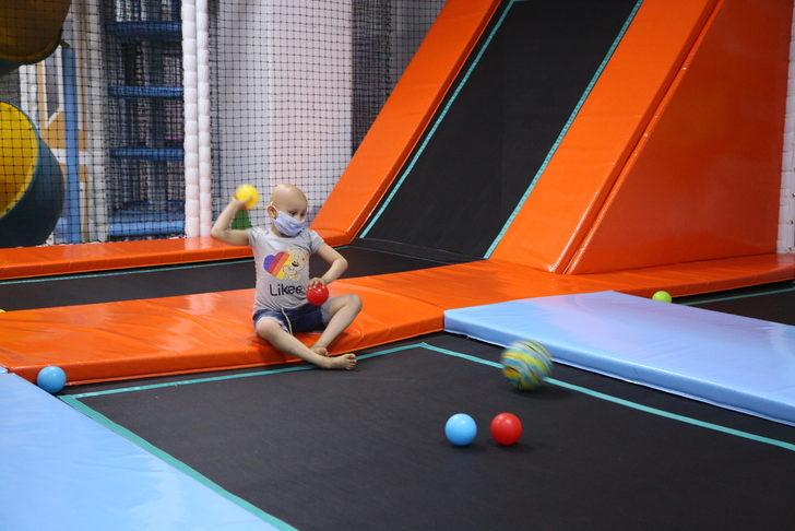 Erdemli Belediyesi, şehit astsubay Ataş'ın vasiyeti üzerine lösemili kıza destek olacak G3