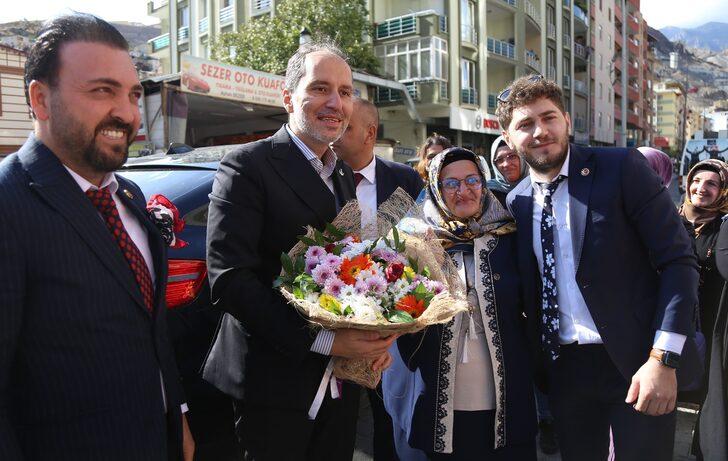 Yeniden Refah Partisi Genel Başkanı Erbakan, Yusufeli'nde temaslarda bulundu G1