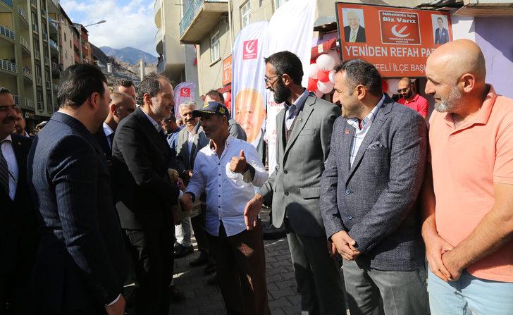 Yeniden Refah Partisi Genel Başkanı Erbakan, Yusufeli'nde temaslarda bulundu G2