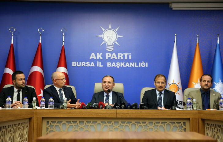 Adalet Bakanı Bozdağ, AK Parti Bursa İl Başkanlığı'nı ziyaret etti: (1) G4