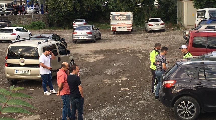 Zonguldak'ta bıçaklı kavgada 2 kişi yaralandı