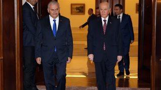 Başbakan Yıldırım ve Bahçeli yarın anayasa için görüşecek
