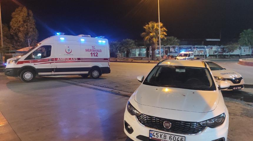 Manisa'da trafik kazasında 2 kişi yaralandı