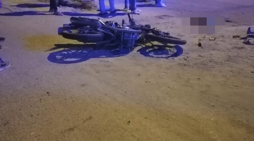 Manisa'da motosiklet kazasında 2 kişi ağır yaralandı