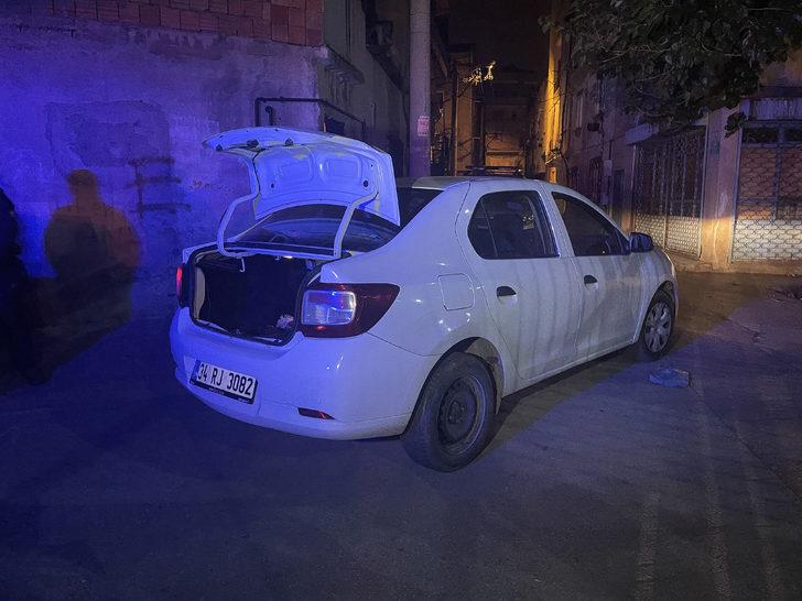 Bursa'da çaldığı araçla polisten kaçan şüpheli 30 kilometre sonra yakalandı G3