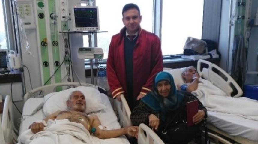 Yaşlı çift 63 yıl sonra hastanede evlendi