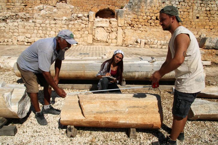 Elaiussa Sebaste Antik Kenti'ndeki hamam sütunları ayağa kaldırılacak G3