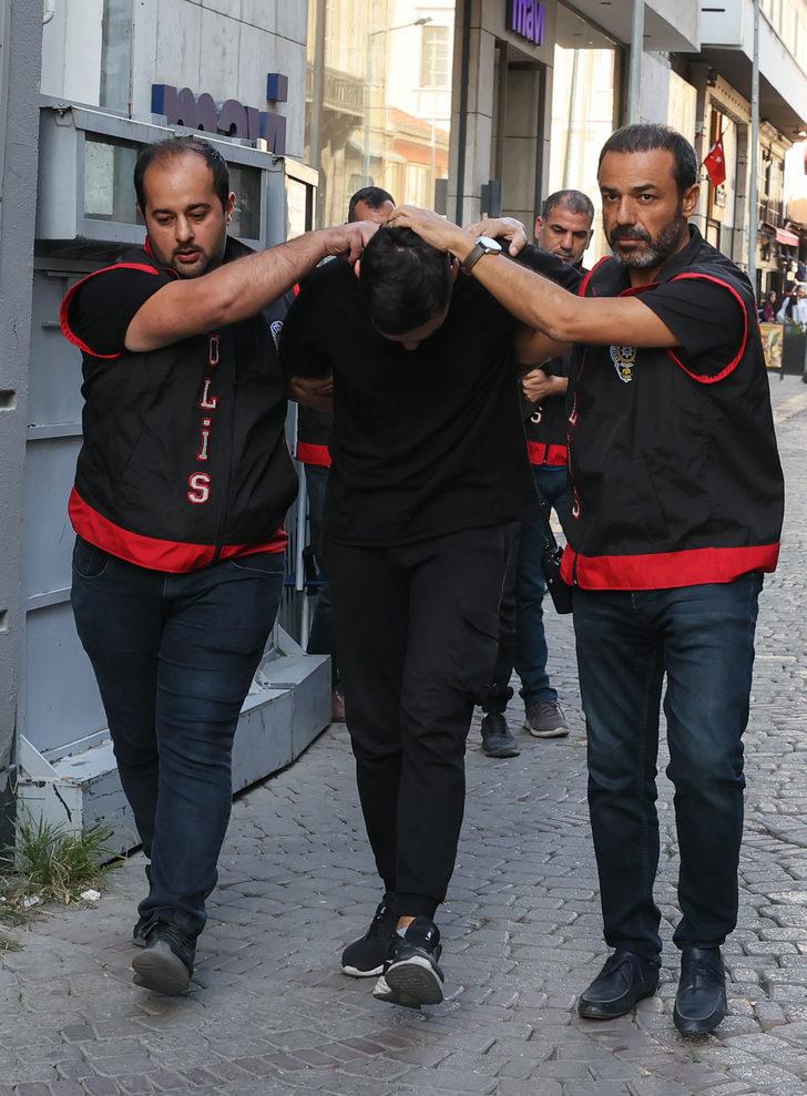 Dini değerleri aşağılama suçunu işlediği öne sürülen 2 şüpheli adliyede G3