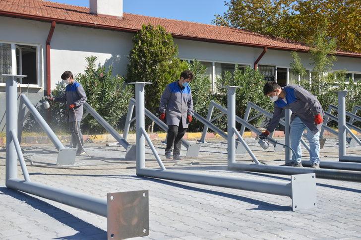 Meslek lisesi öğrencileri, okullara basket potası ve tenis masası üretiyor G3