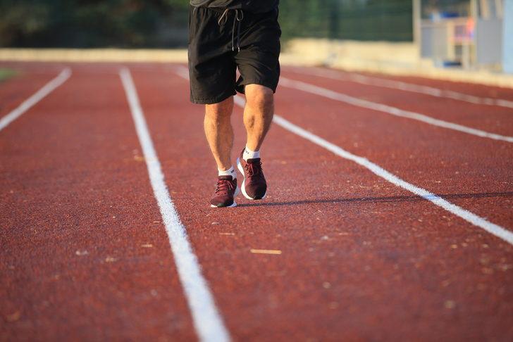 Emekli öğretmen, yarı maratonlarda başarıdan başarıya koşuyor G2