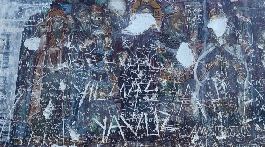 Sümela'daki fresklere korkunç görüntü! 'Her yer harap olmuş halde, gözleri oyulmuş'