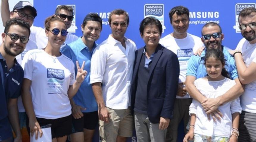 Samsung Mavi Kula&ccedil;lar Y&uuml;zme Takımı 8 y&uuml;z&uuml;c&uuml;s&uuml;yle