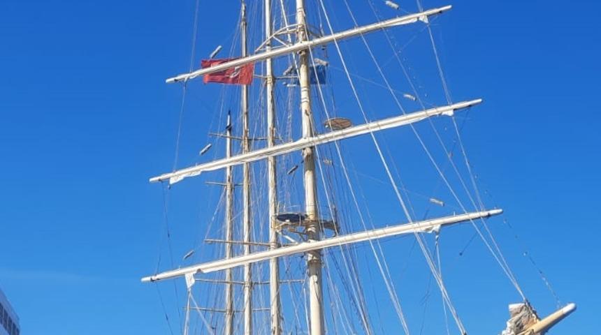 Malta bayraklı "Star Flyer" Bodrum Limanı'na yanaştı