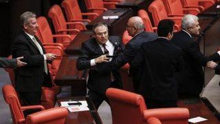 HDP'li Konca Kürtçe konuştu, TBMM karıştı