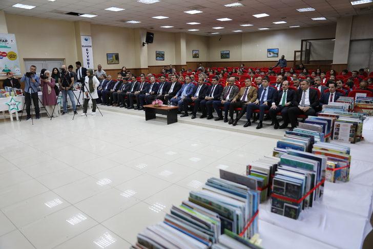 Van'da TÜBİTAK tarafından hazırlanan 235 bin 190 kitabın dağıtımına başlandı G3