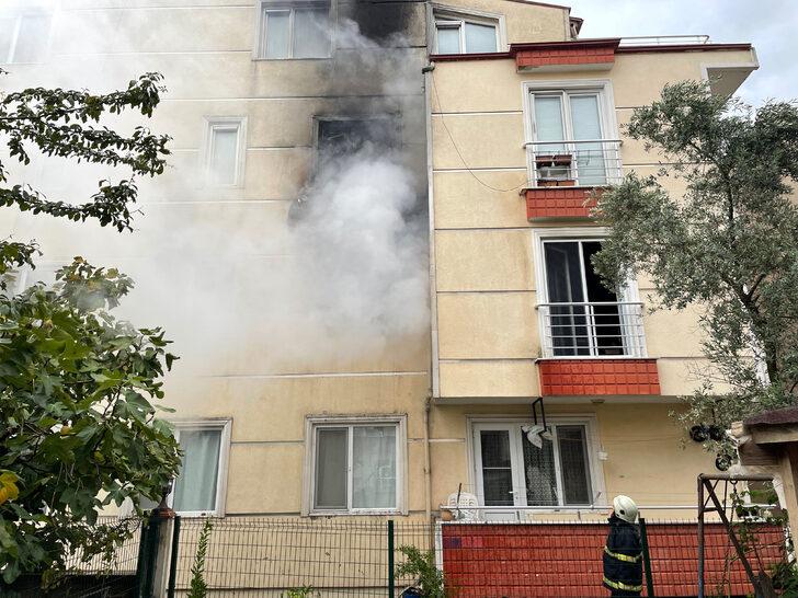 Kocaeli'de yangında mahsur kalan kadın kurtarıldı G2