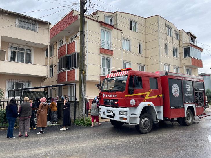 Kocaeli'de yangında mahsur kalan kadın kurtarıldı G3