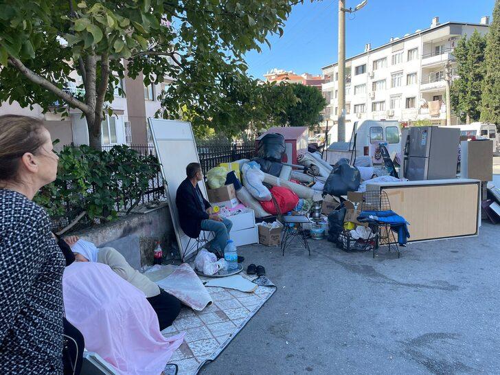 İzmir'de kiracı kadın, ev sahibinden eşyalarını dışarı attığı gerekçesiyle şikayetçi oldu G3