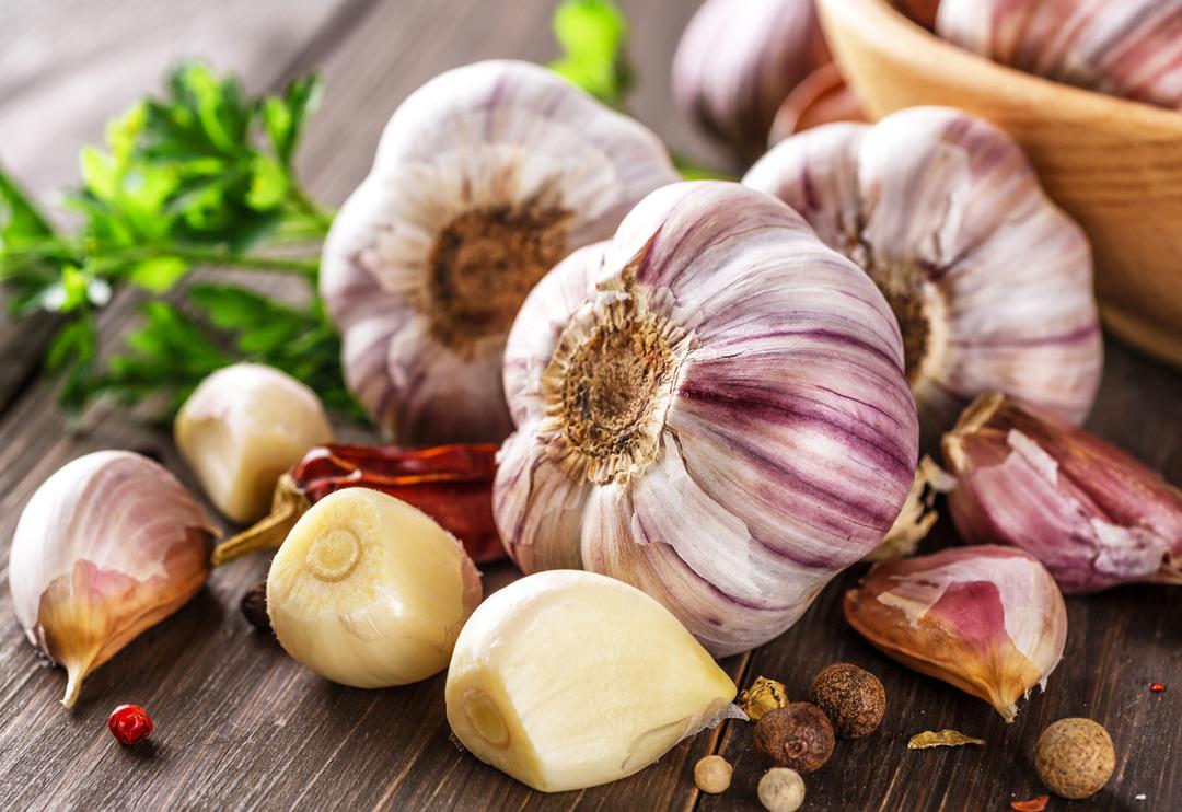 Sarımsağın işe yaramadığı hatta k&ouml;t&uuml;leştirdiği hastalık! Mantar enfeksiyonunda kesinlikle kullanılmaması gerekenler