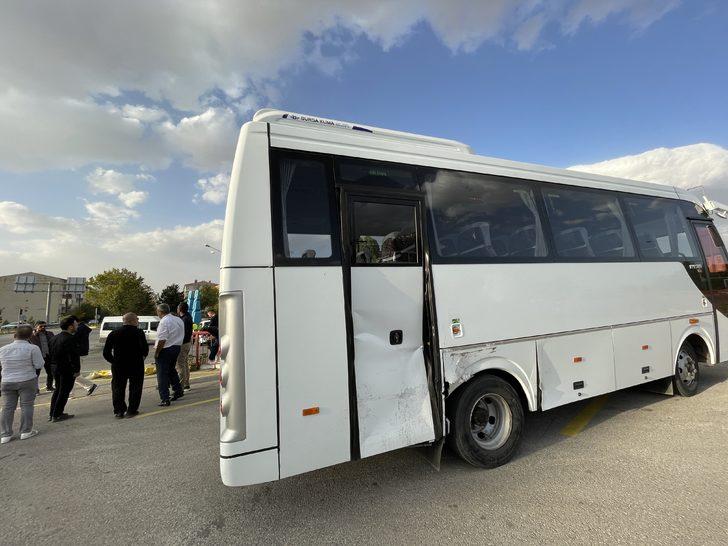 Erzurum'da servis araçları çarpıştı, 6 askeri personel ile 4 öğretmen yaralandı G4