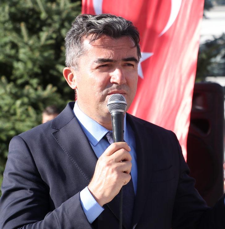 Erzurum Valisi Memiş, imkanı olmayanlara kayak malzemesi desteği verileceğini bildirdi G2