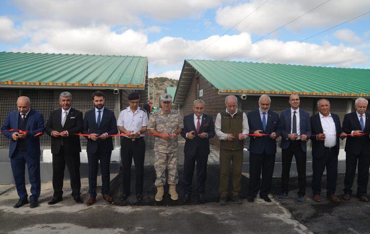 Kütahya'da hayvan barınağına alttan ısıtmalı sistem kuruldu G1