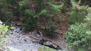 Alanya'da uçuruma yuvarlanan otomobildeki 1 kişi öldü, 1 kişi yaralandı