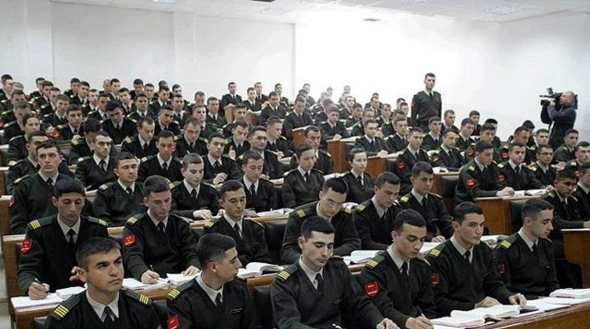 TSK yapılanması değişiyor: Askeri liseler kapatılacak